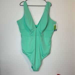Lane Bryant Cacique Lightly Lined No Wire One Piece Swimsuit 28 NWT
